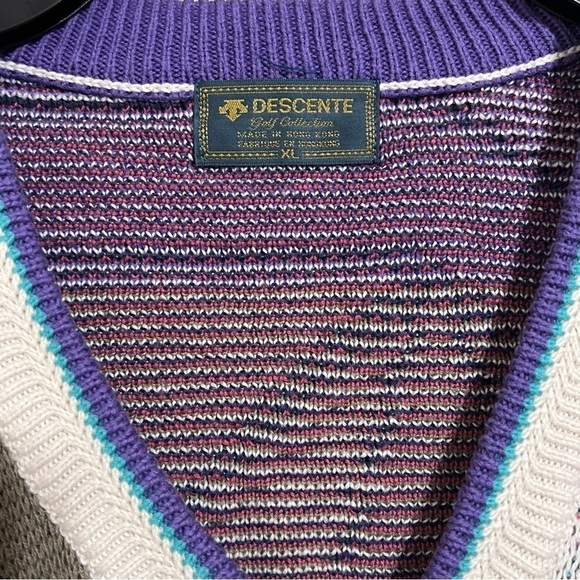 Descente • Vintage Golf Collection Men’s Sweater - Picture 3 of 11